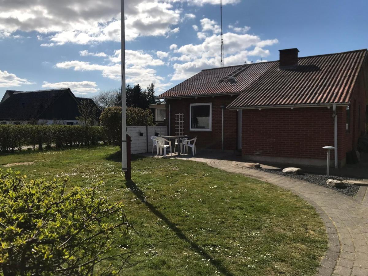 Apartment Lille Rode Hus Mando Ribe